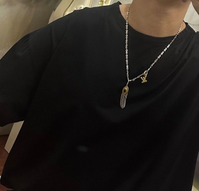 Louis Vuitton Necklaces Durable 250084
