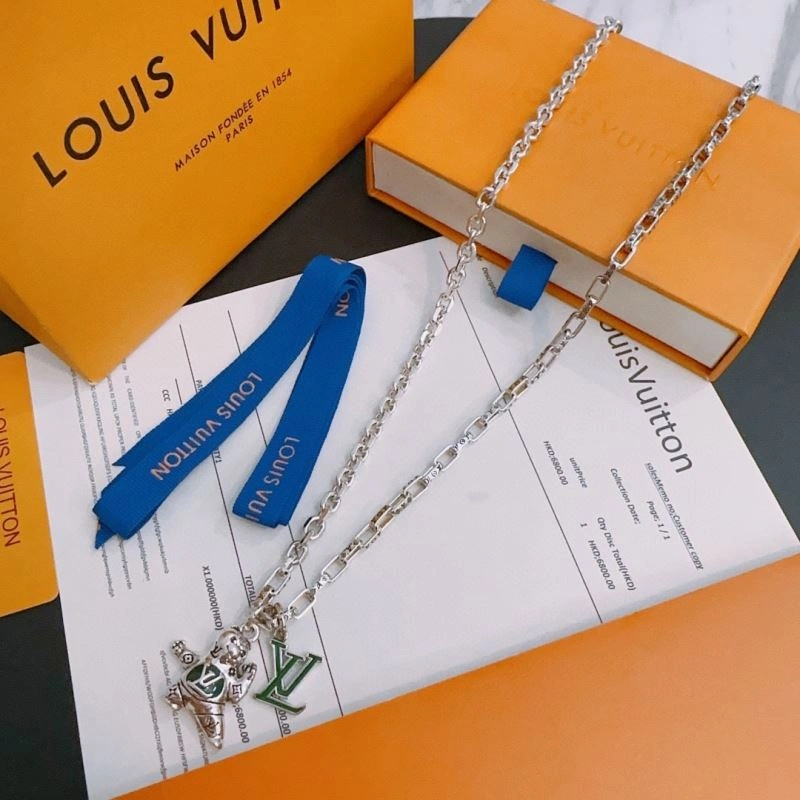 Louis Vuitton Necklaces Modern 250078