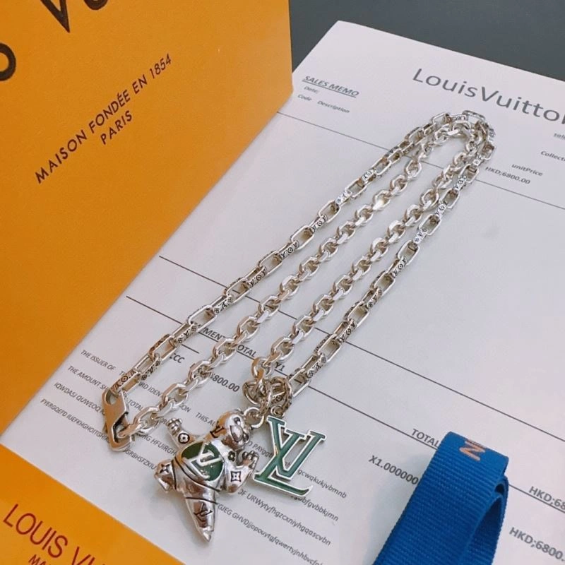 Louis Vuitton Necklaces Modern 250078