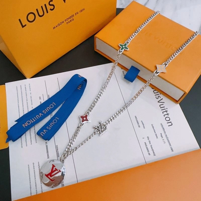 Louis Vuitton Necklaces Vibrant 250090