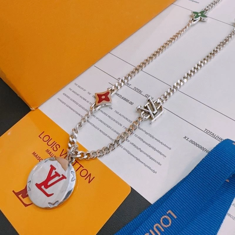Louis Vuitton Necklaces Vibrant 250090
