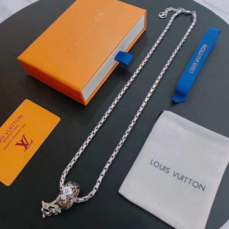 DailyWear Louis Vuitton Necklaces 250073