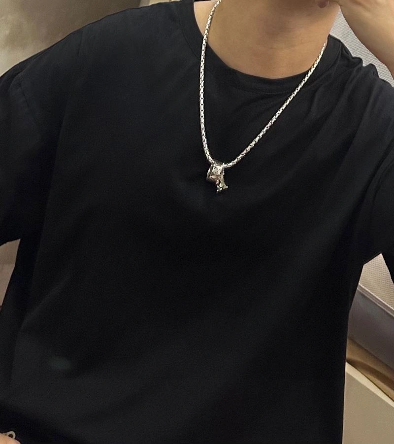 DailyWear Louis Vuitton Necklaces 250073