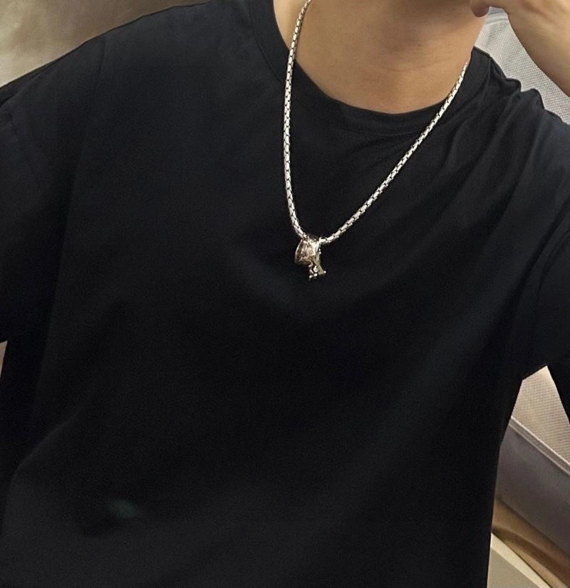 DailyWear Louis Vuitton Necklaces 250073