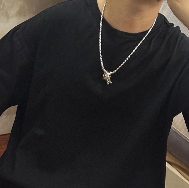 DailyWear Louis Vuitton Necklaces 250073