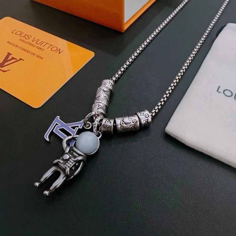 Supportive Louis Vuitton Necklaces 250067