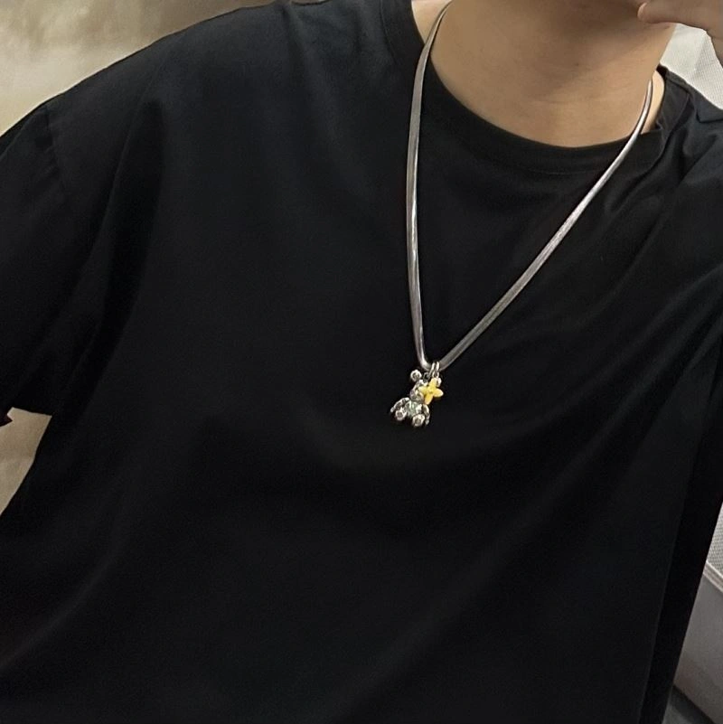 Fashionable Louis Vuitton Necklaces 250041