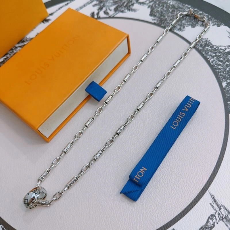 Trendy Louis Vuitton Necklaces 250066