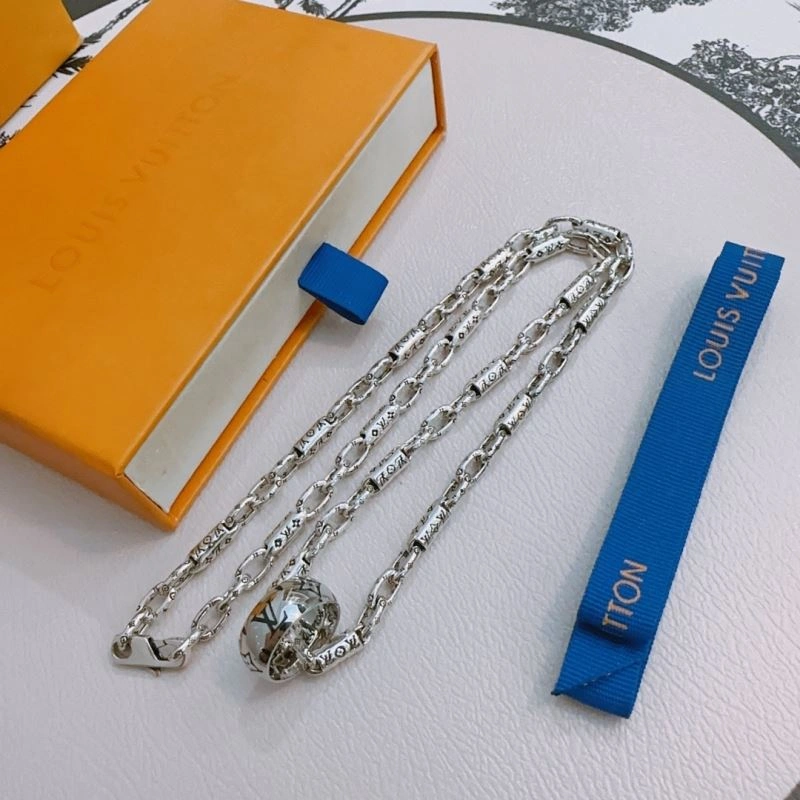 Trendy Louis Vuitton Necklaces 250066