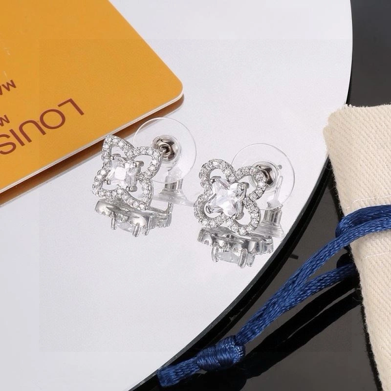Soft Louis Vuitton Necklaces 250057