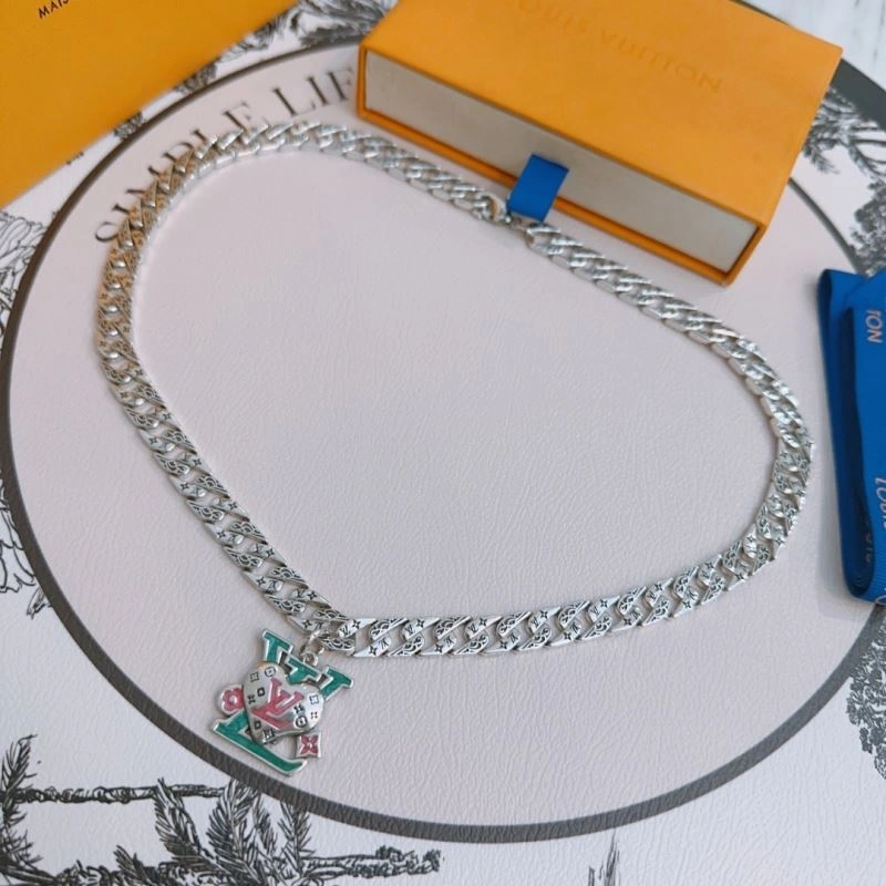 Louis Vuitton Necklaces Seasonal 250038