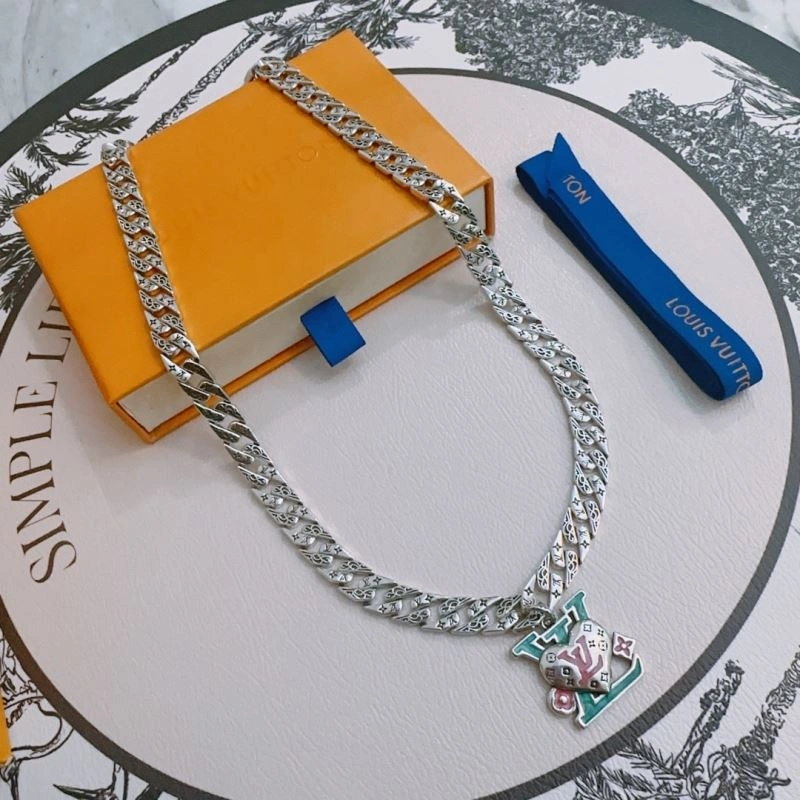 Louis Vuitton Necklaces Seasonal 250038