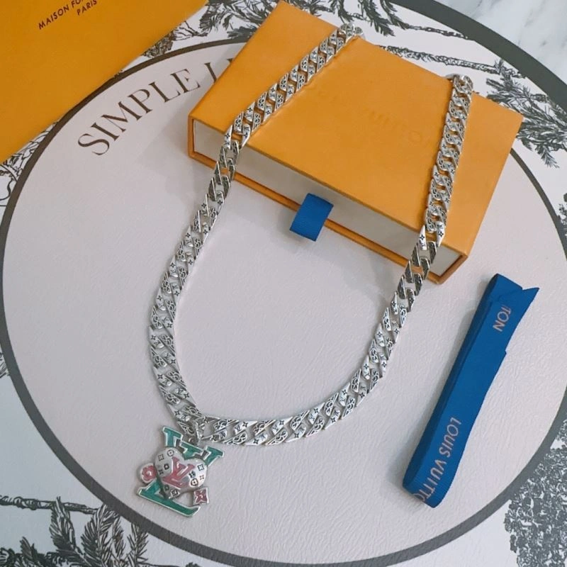 Louis Vuitton Necklaces Seasonal 250038