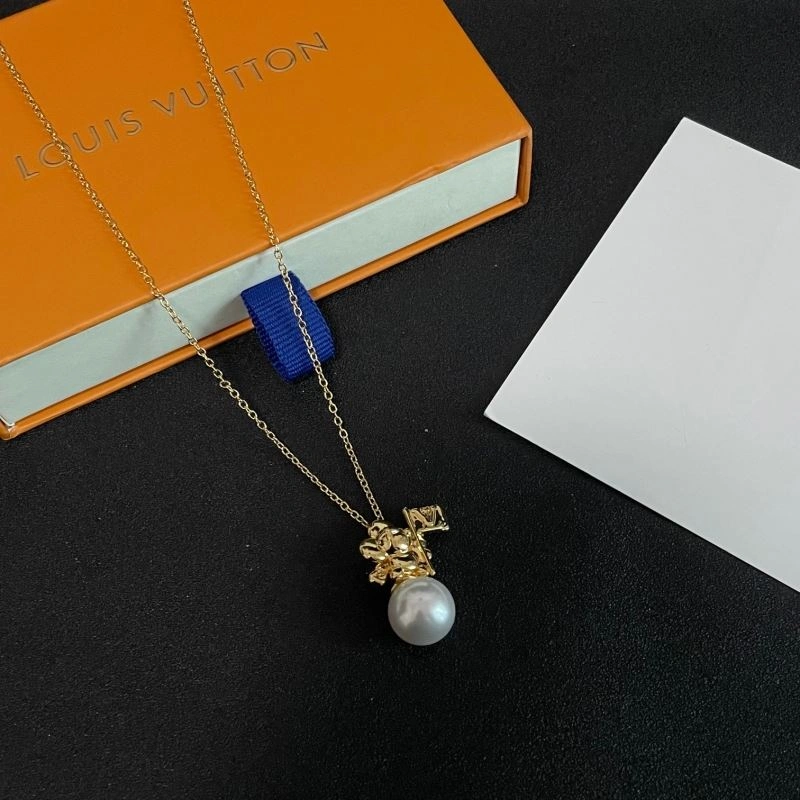 Fashionable Louis Vuitton Necklaces 250047