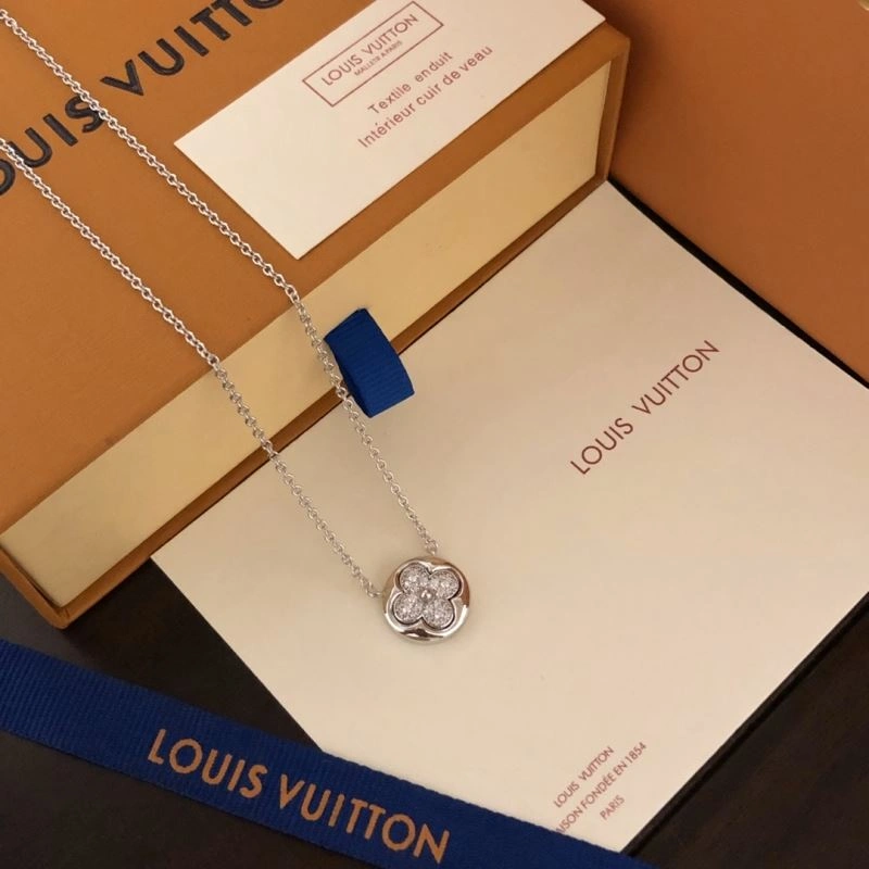 FashionForward Louis Vuitton Necklaces 250064