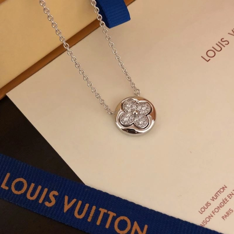 FashionForward Louis Vuitton Necklaces 250064
