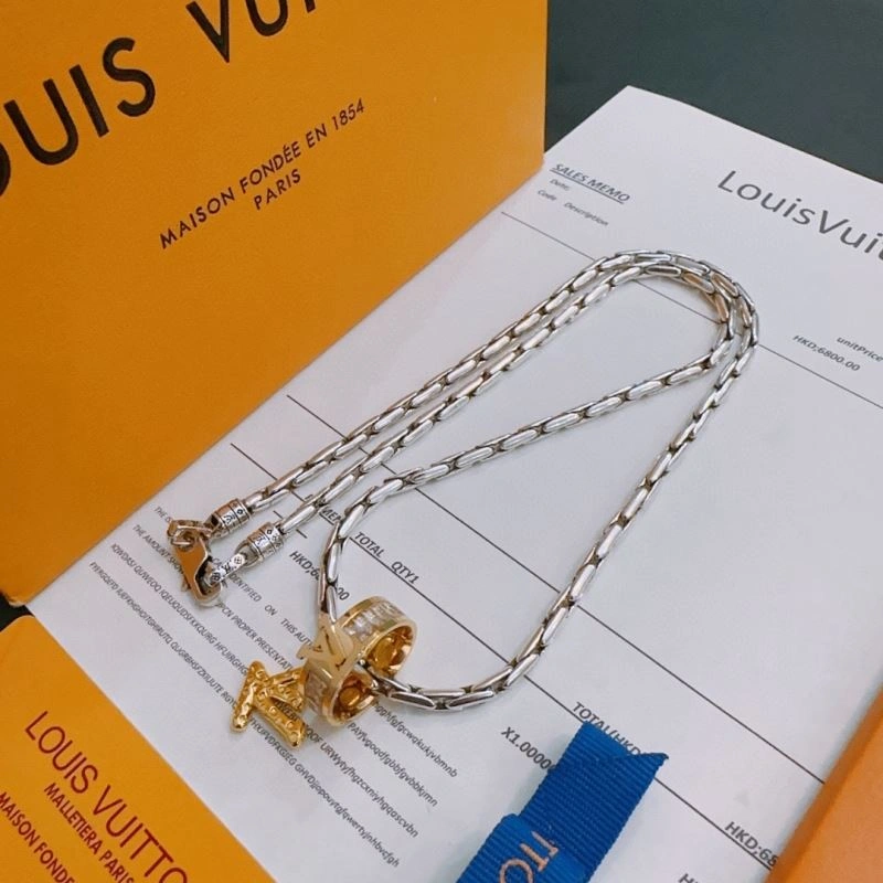 Louis Vuitton Necklaces Effortless 250045