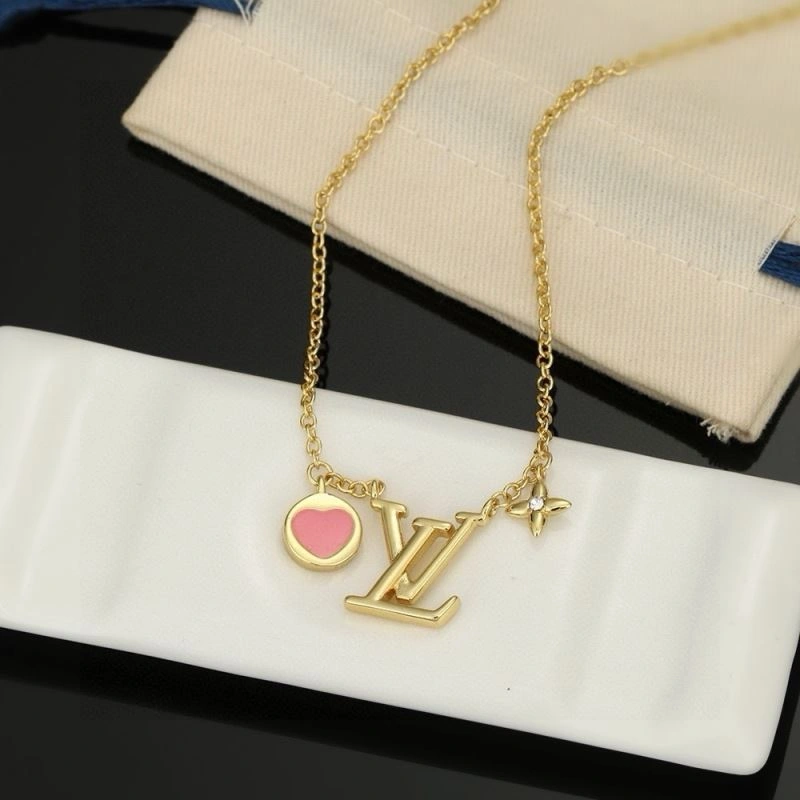 Louis Vuitton Necklaces DailyWear 250043