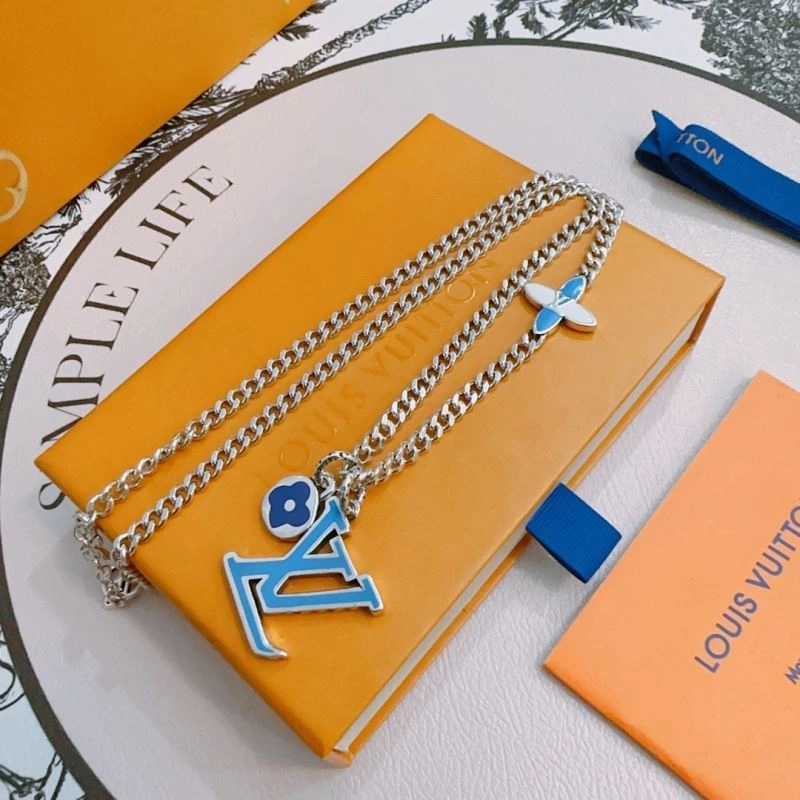 Louis Vuitton Necklaces RelaxedFit 250032