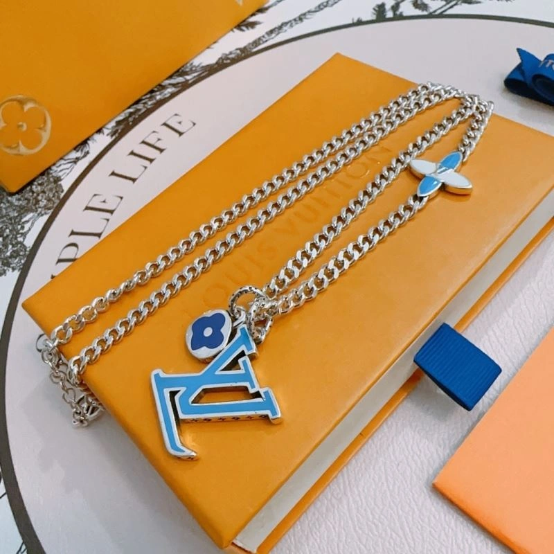 Louis Vuitton Necklaces RelaxedFit 250032