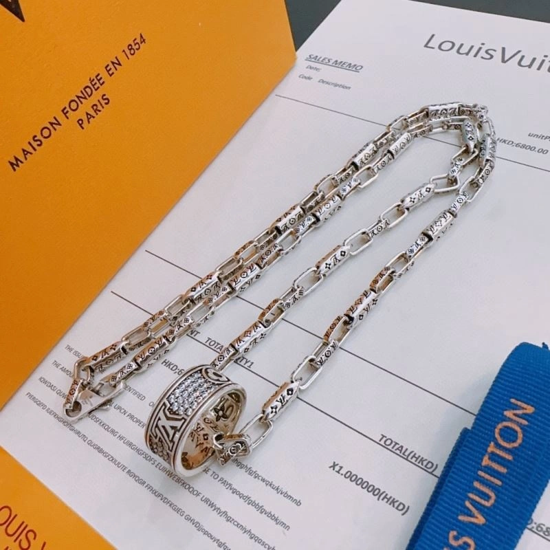 Breathable Louis Vuitton Necklaces 250021