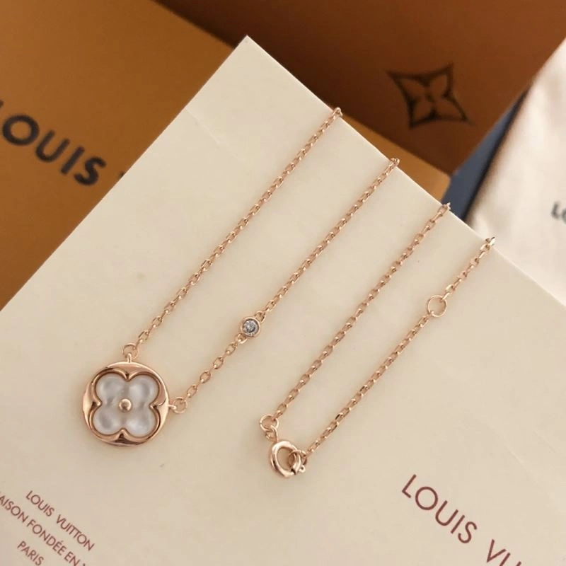 Louis Vuitton Necklaces FastDry 250026