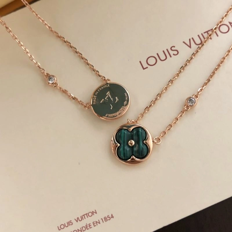 Louis Vuitton Necklaces FastDry 250026