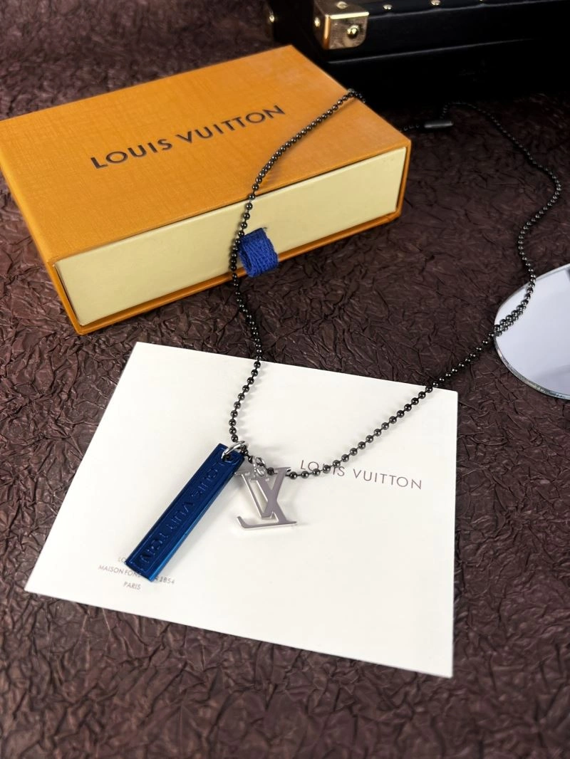 Stylish Louis Vuitton Necklaces 250001