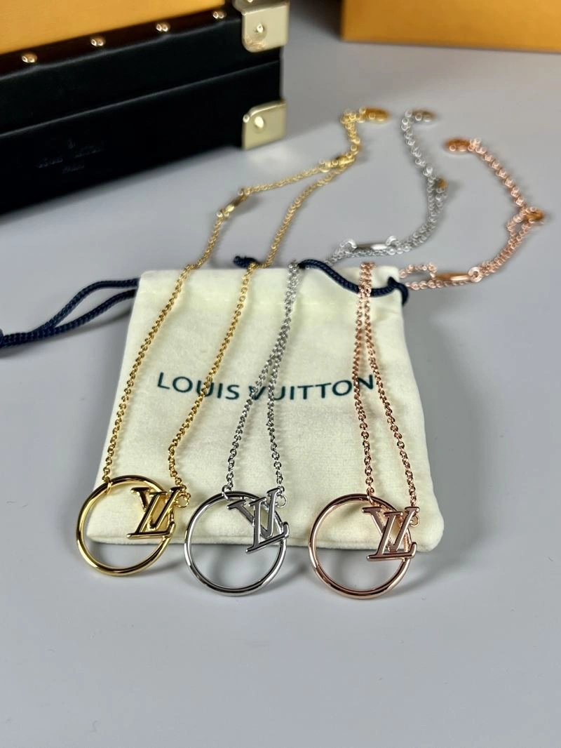 Louis Vuitton Necklaces Lightweight 250029