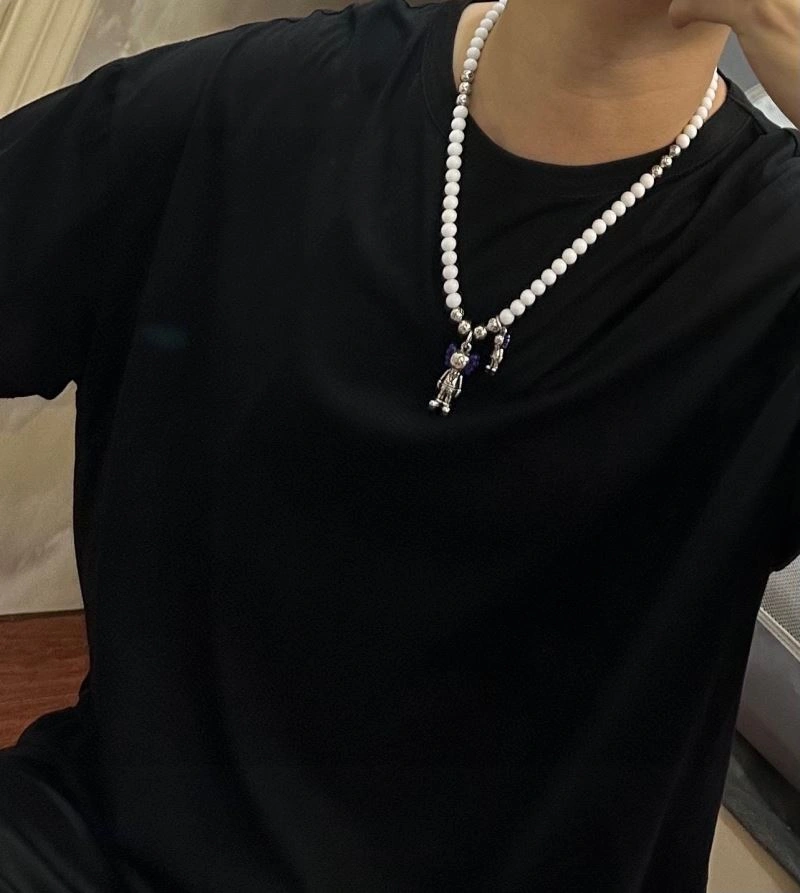 WrinkleFree Louis Vuitton Necklaces 250015