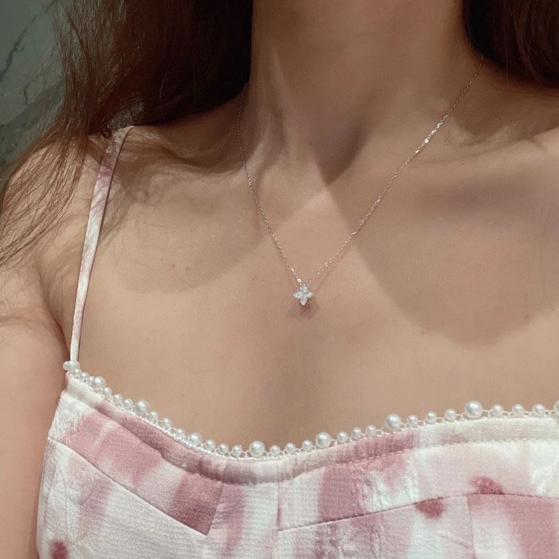 QuickDry Louis Vuitton Necklaces 249997