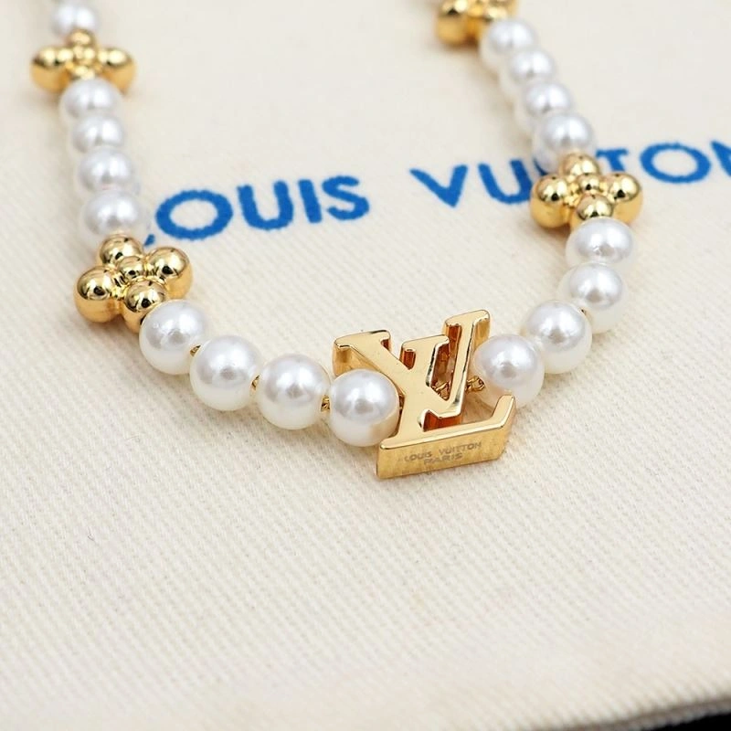 Louis Vuitton Necklaces TravelReady 250030
