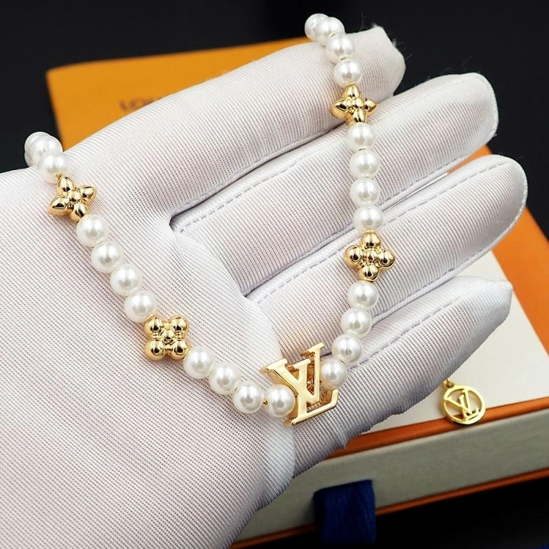 Louis Vuitton Necklaces TravelReady 250030