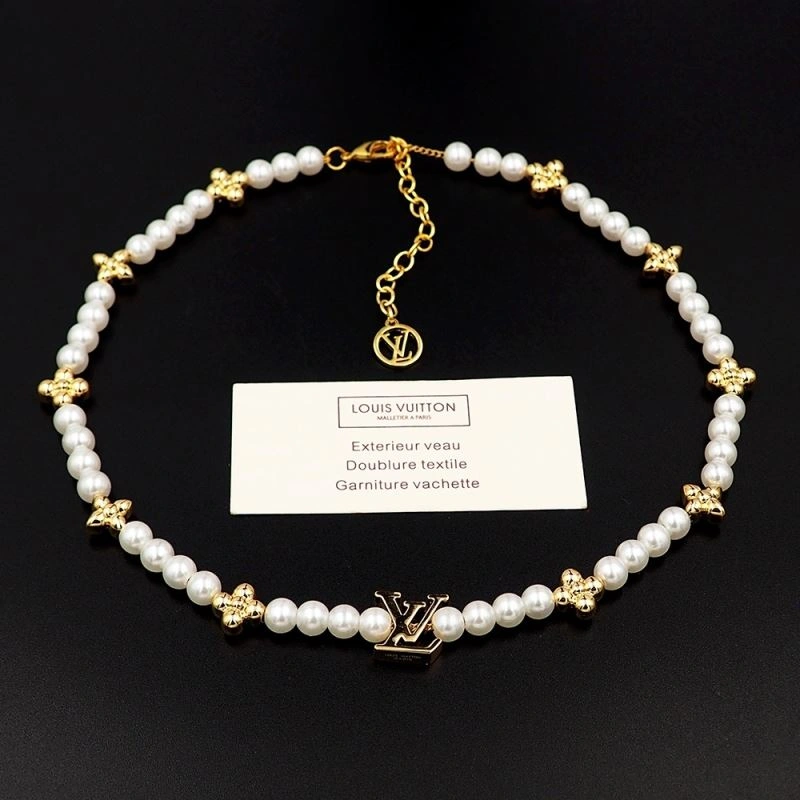 Louis Vuitton Necklaces TravelReady 250030