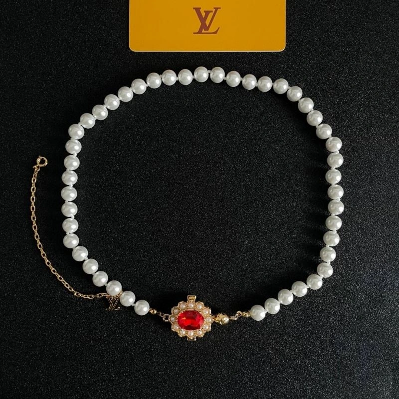 ZipUp Louis Vuitton Necklaces 250028