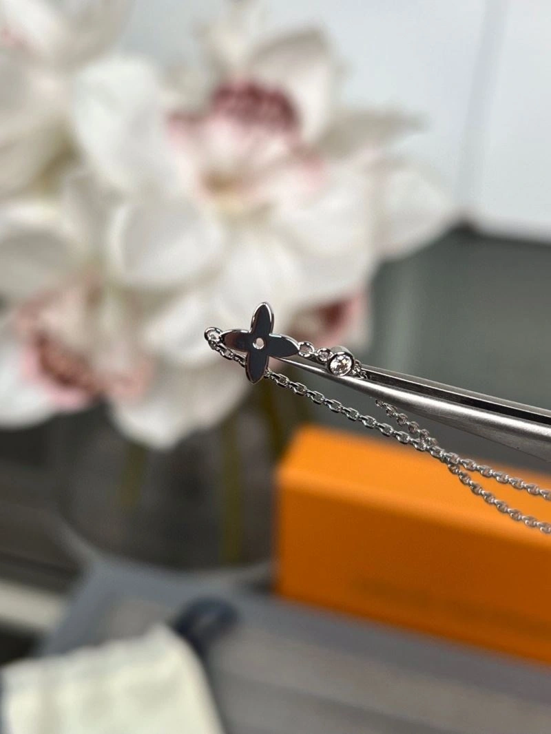 Louis Vuitton Necklaces ZipUp 249991