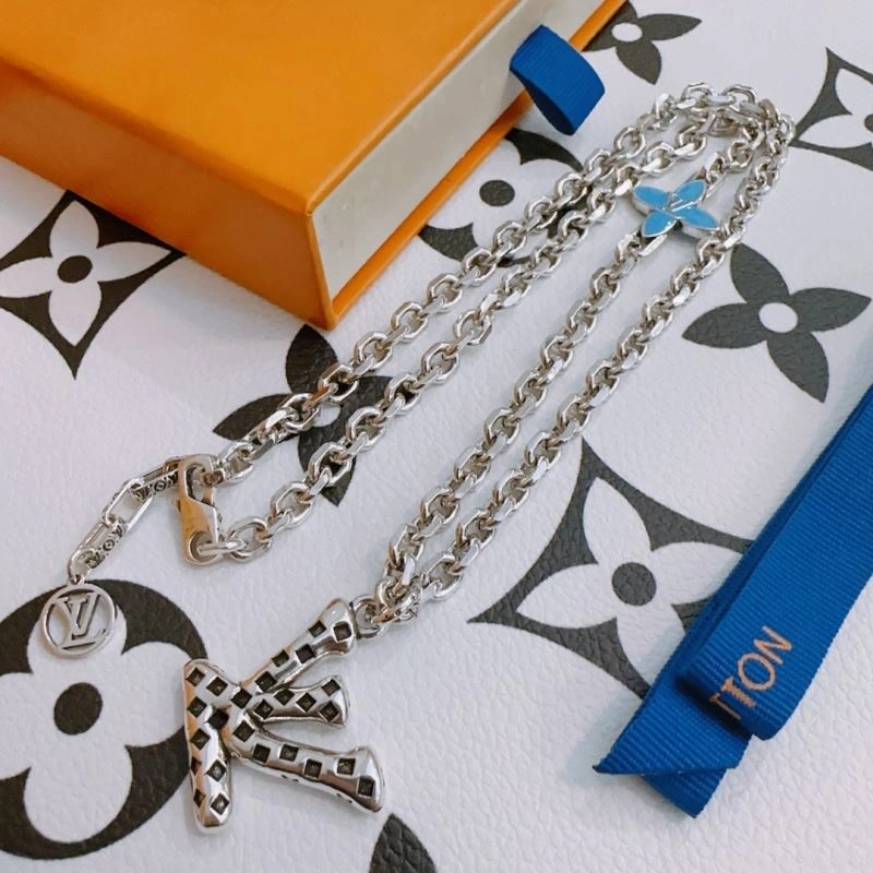 Louis Vuitton Necklaces DailyWear 249990