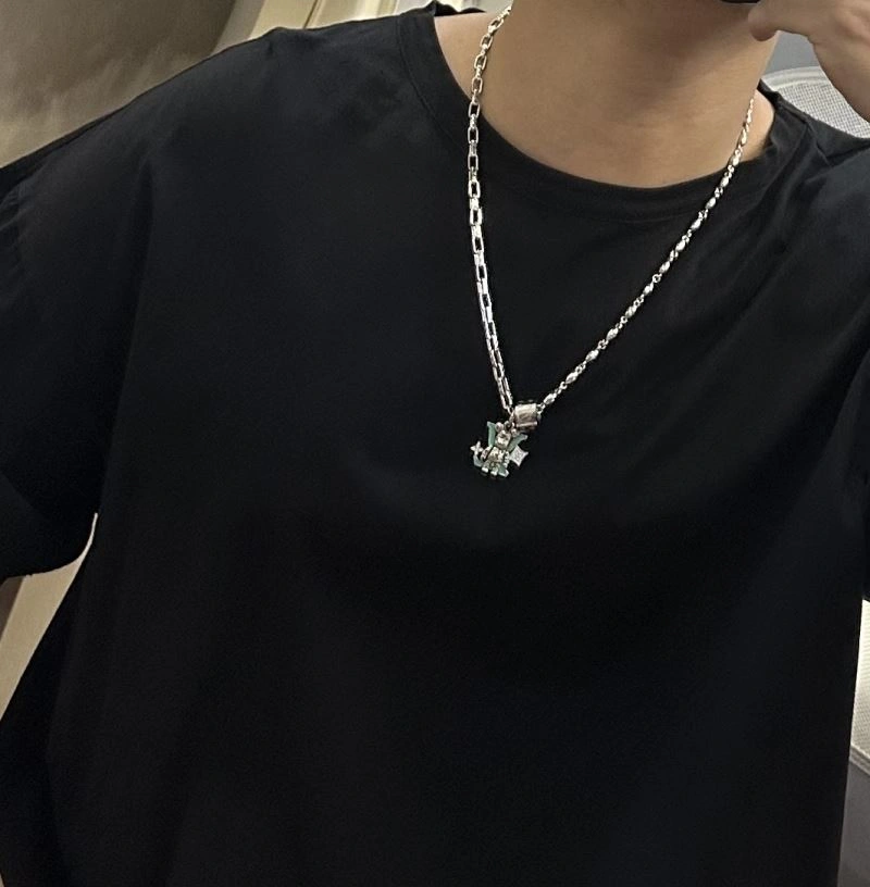 Soft Louis Vuitton Necklaces 249974