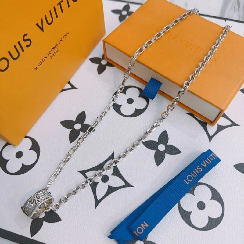 SmartChoice Louis Vuitton Necklaces 249966