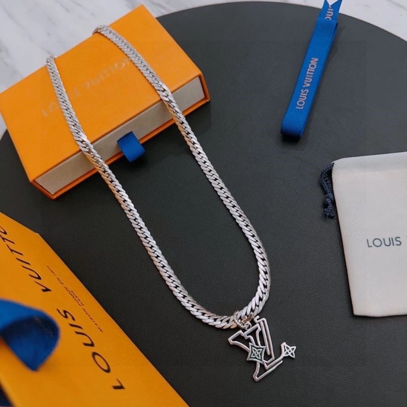 Louis Vuitton Necklaces WellDesigned 249784