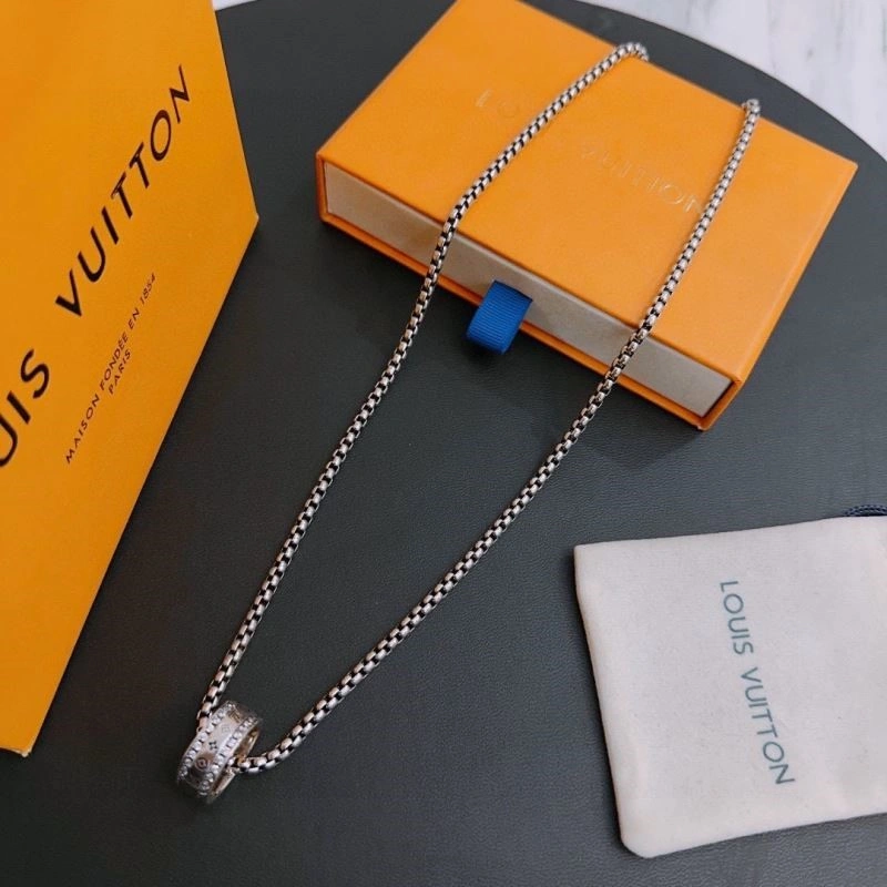 OnTrend Louis Vuitton Necklaces 249783