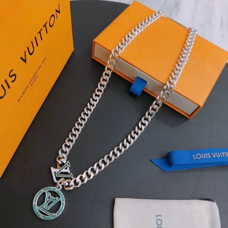 Louis Vuitton Necklaces Classic 249768