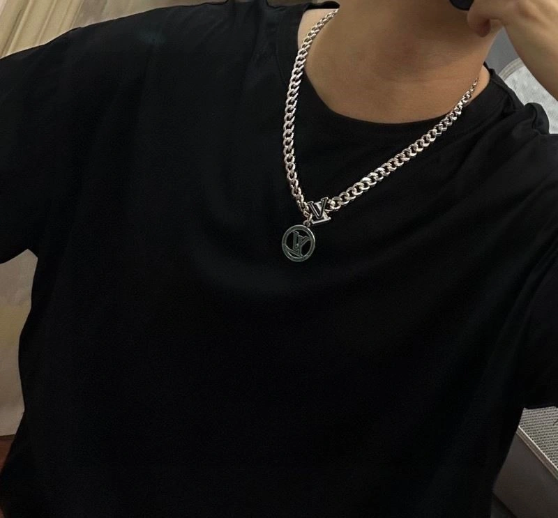 Louis Vuitton Necklaces Classic 249768