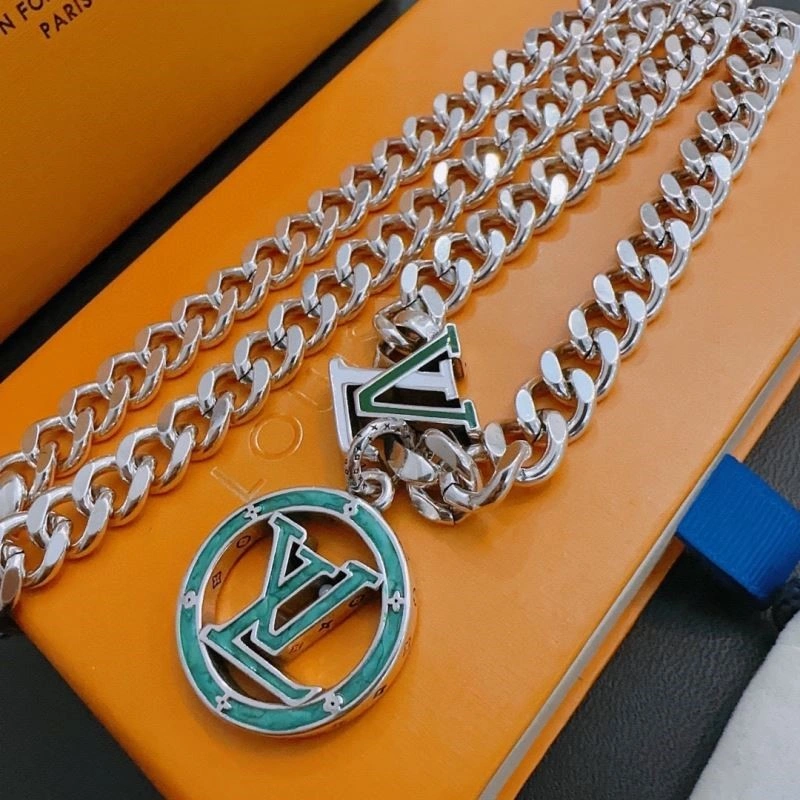 Louis Vuitton Necklaces Classic 249768