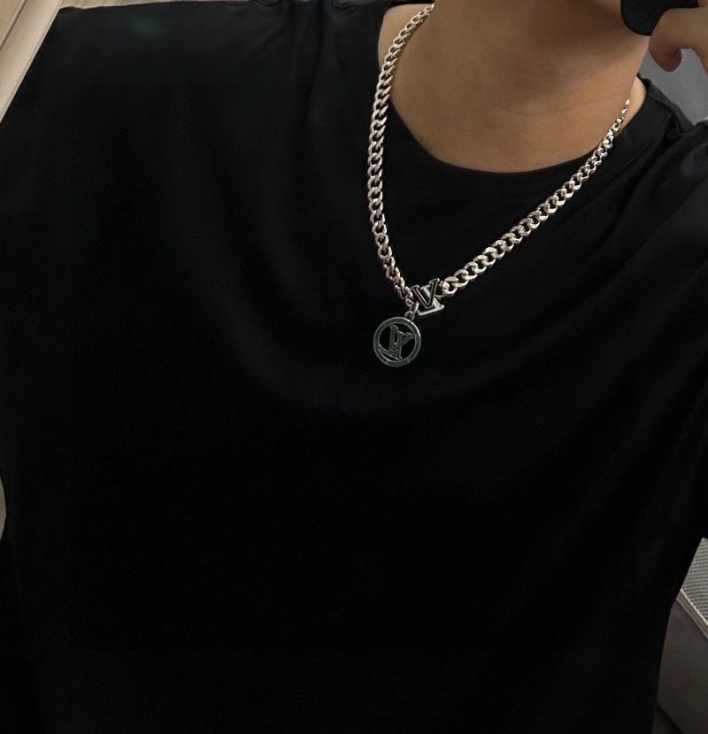 Louis Vuitton Necklaces Classic 249768