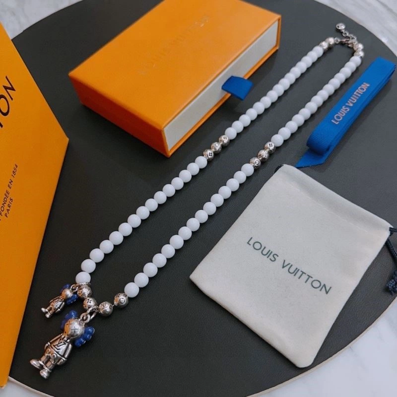 Fashionable Louis Vuitton Necklaces 249778