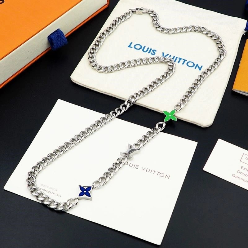 Louis Vuitton Necklaces ZipUp 249766