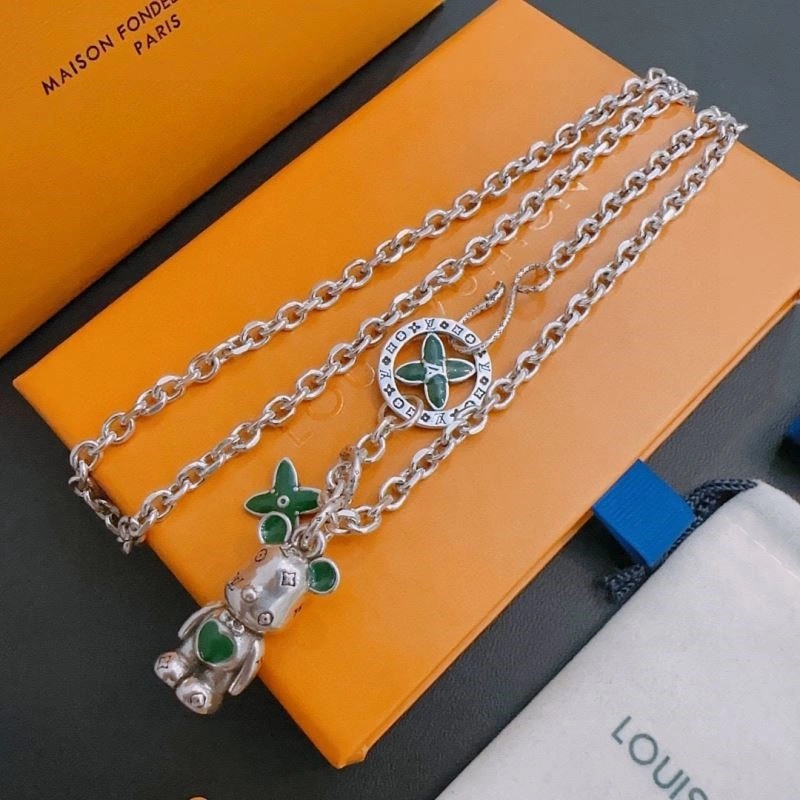 Louis Vuitton Necklaces ZipUp 249749