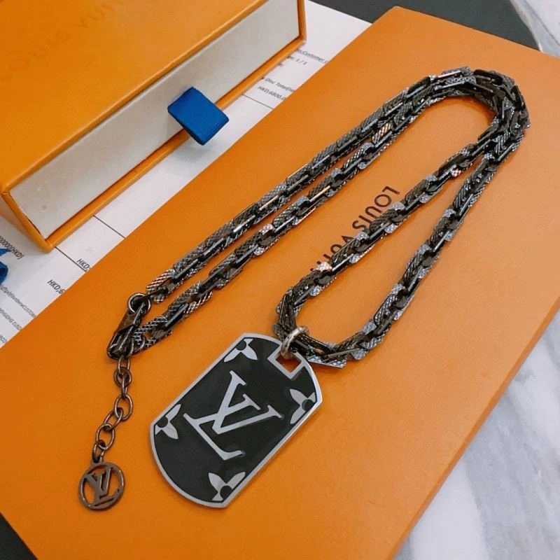 Sporty Louis Vuitton Necklaces 249727