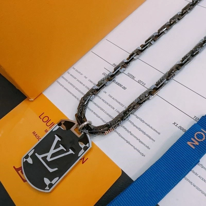 Sporty Louis Vuitton Necklaces 249727